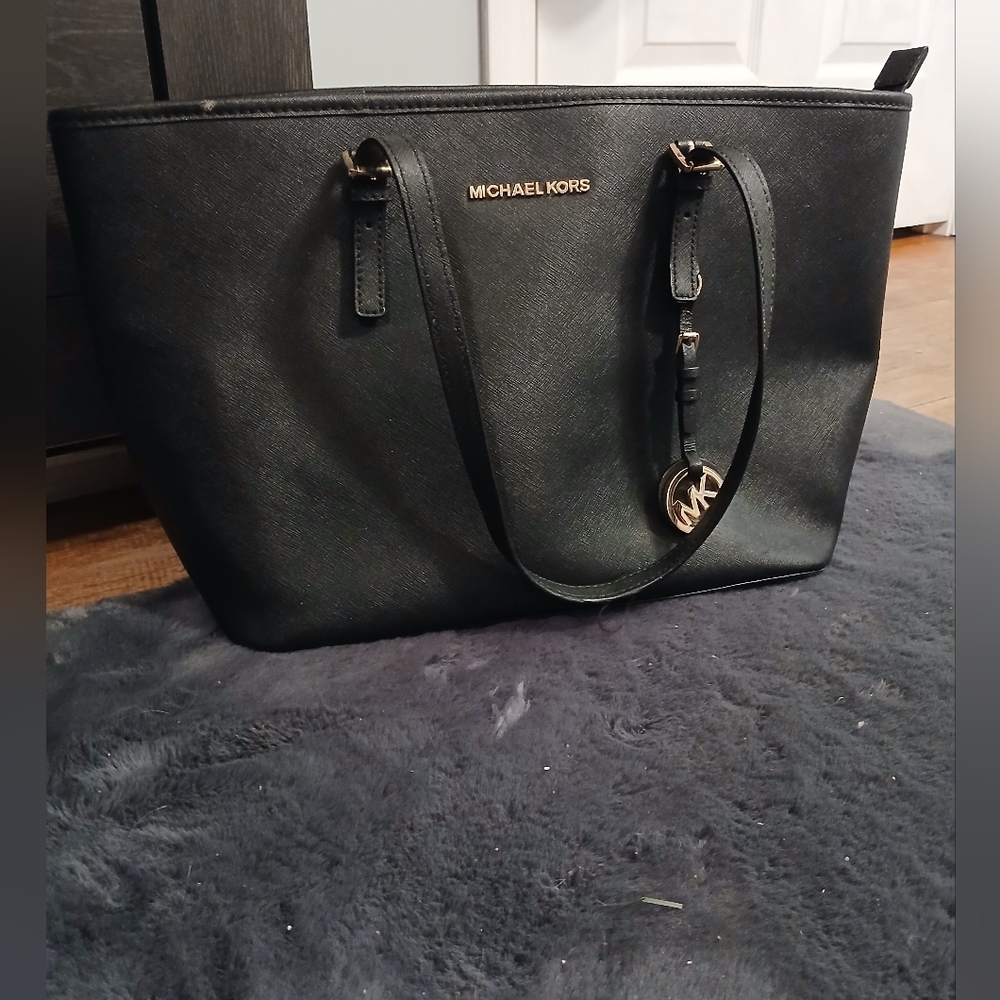 Michael kors pursue
